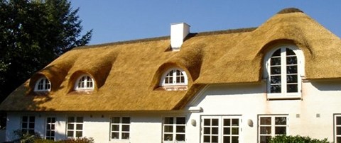 Tækning af stråtag